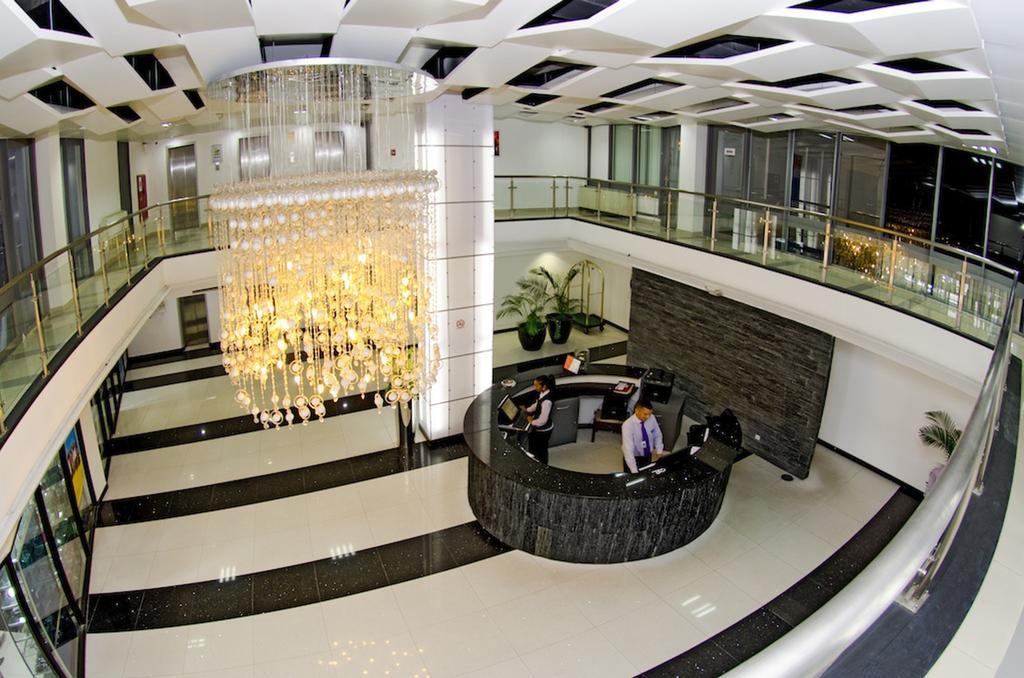 Radisson Hotel פרמריבו מראה חיצוני תמונה