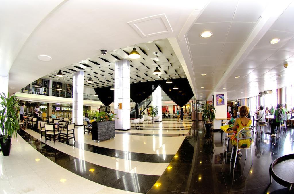 Radisson Hotel פרמריבו מראה חיצוני תמונה