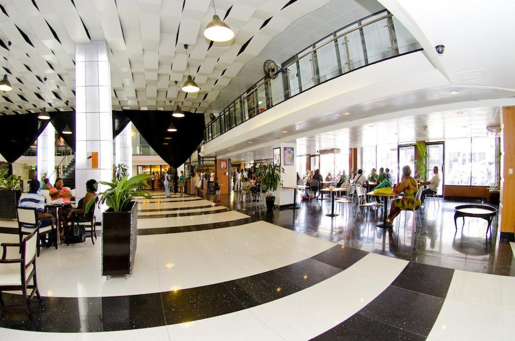 Radisson Hotel פרמריבו מראה חיצוני תמונה