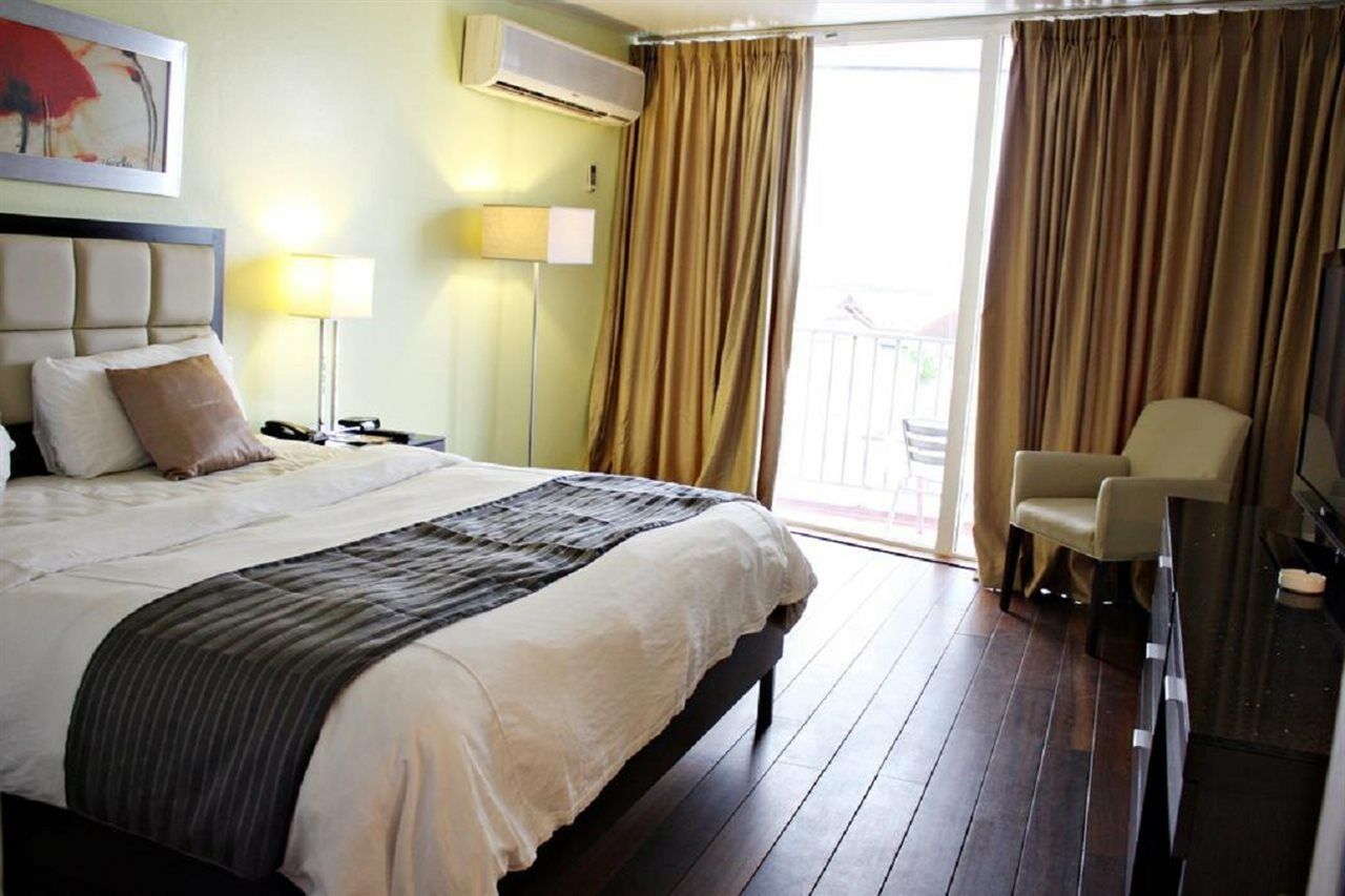 Radisson Hotel פרמריבו מראה חיצוני תמונה