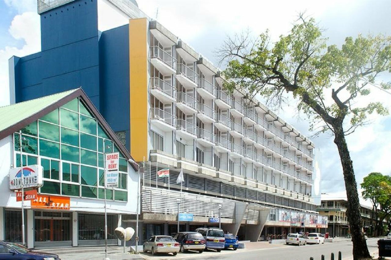 Radisson Hotel פרמריבו מראה חיצוני תמונה